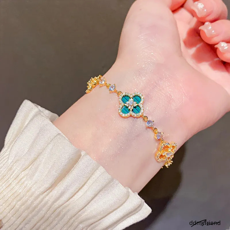 Gold Tone Clover Shaped Link Bracelet Shell & Crystal Accents Elegant Party Daily Wear Gift For Her High Quality And Stylish Jewelry ddmyfriend