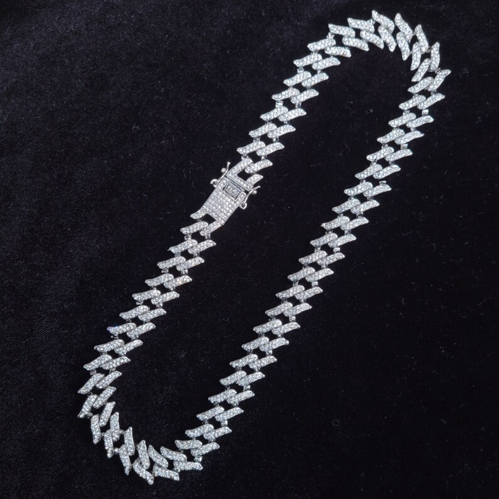 High Quality 12mm Cuban Chain Iced Out Men Necklace Special Design 925 Silver VVS Moissanite Cuban Chain