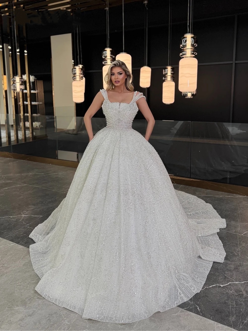 Exquisite Wedding Dresses Sequins Beading Bridal Ball Gowns Pearls Sleeveless Princess Sweep Train Customized Vestidos De Novia Plus Size