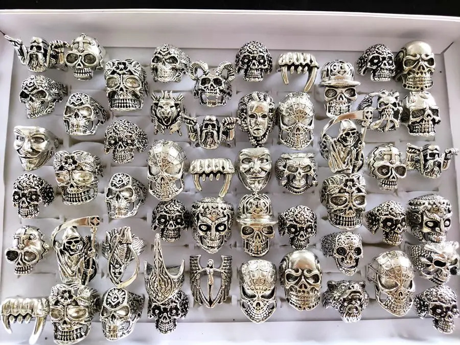 20pcslot Retro Big Head Exaggerated Gothic Skull Men Ring Punk Rocker Male Fashon Skeleton Rings Wholesale Lots 250919