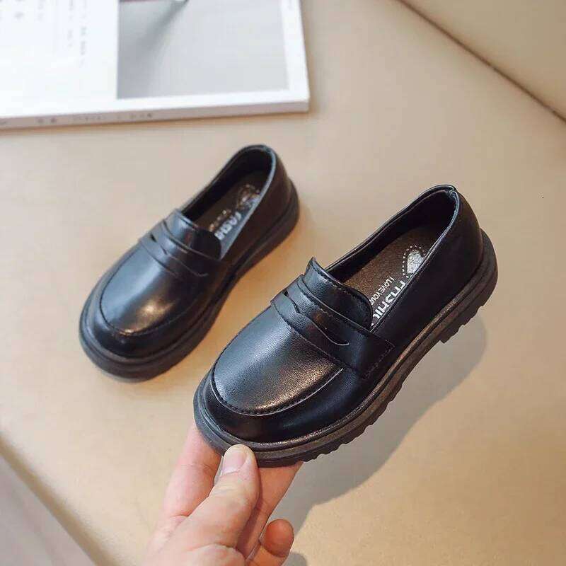 Britain Style Children's Leather Boys 2025 Spring New Girls Retro Black Single Soft Moccasin Shoes for Children