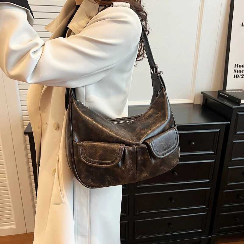 Ladies Solid Color Shoulder Bags Allmatch Simple Multifunction Handbags Large Capacity Underarm Bags for Women Hobo Purse Z250915