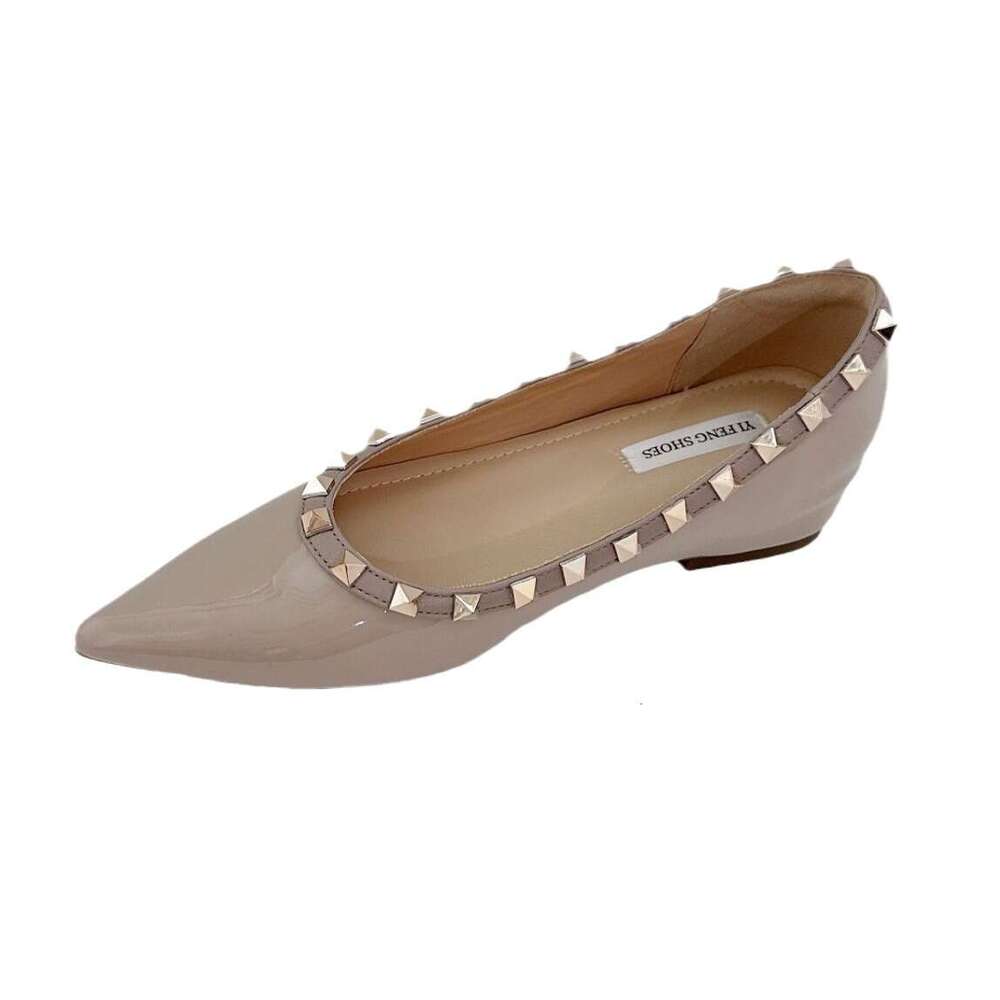 Pointed Toe Studded ~ Height Increasing 5cm French Style Shallow Mouth Soft Patent Leather Elegant Commuter Versatile Hidden Heel Shoes for Women
