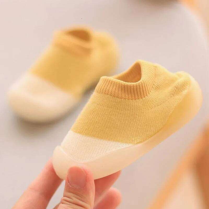 Baby First Walkers Comfortable Boys Girls Kids Rubber Soft Non-Slip Sole Floor Shoes Knit Booties
