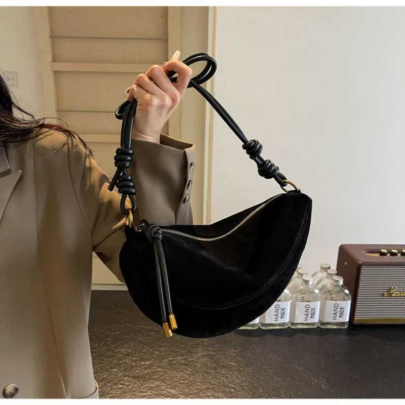 2025 New Womens Dumpling Bag Large Capacity Crossbody Bag Faux Suede Tote Bag for Work Casual Daily Use Fashion HandbagXJ250918