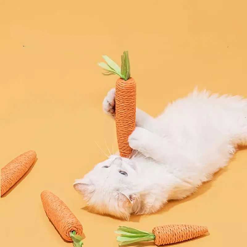 Interactive Cat Toys Sound Carrot Chew Stick for Teething Kittens Anti Bite Scratch Board Pet Training Supply Cuddle Stick X250918