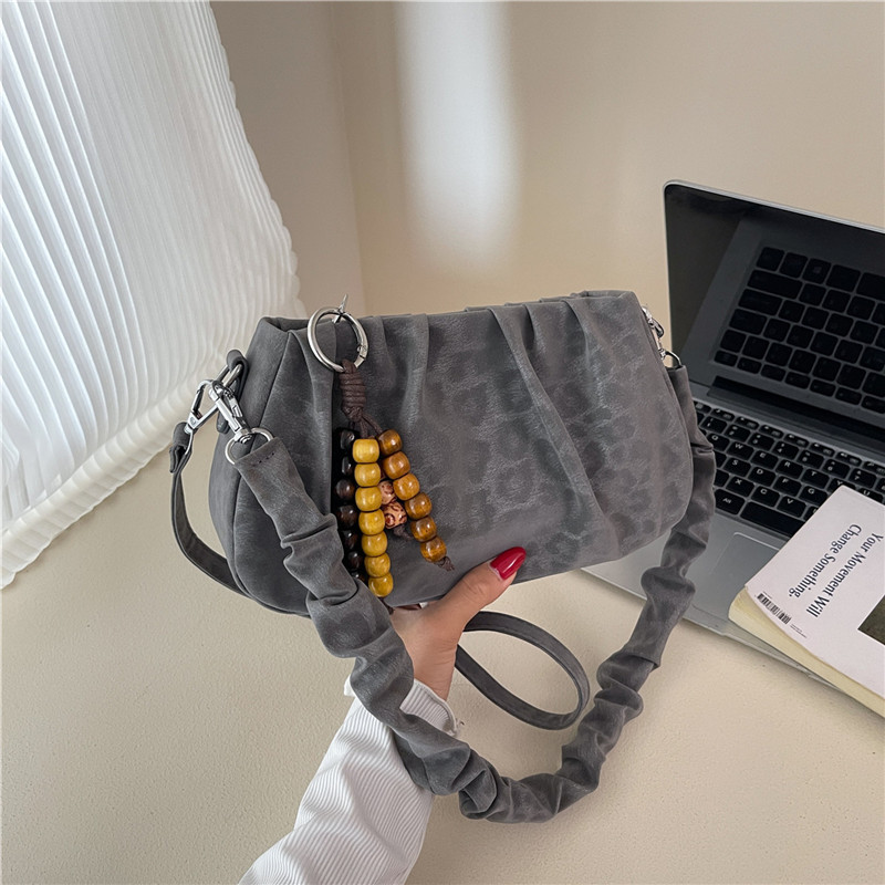 Autumn new fashionable and casual large capacity handbag, college student crossbody bag, daily commuting high-end elegant multifunctional women's