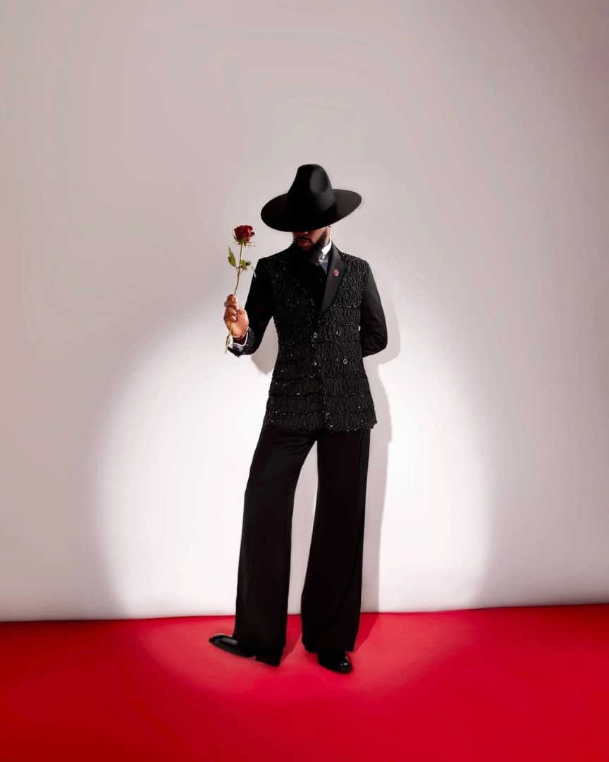 Luxurious Men Suit 2 Pcs Jacket Pants Double Breasted Sequin Wedding Tuxedos Groom Prom Magician Customized Plus Size