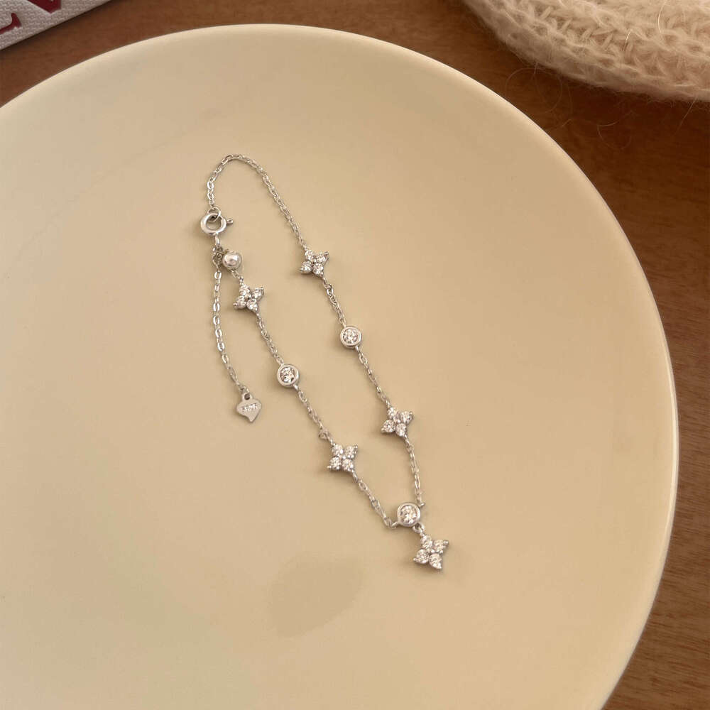 Real Gold Plated Zircon Flower Exquisite Light High-end Feel Bracelet Elegant Versatile Niche Jewelry for Women