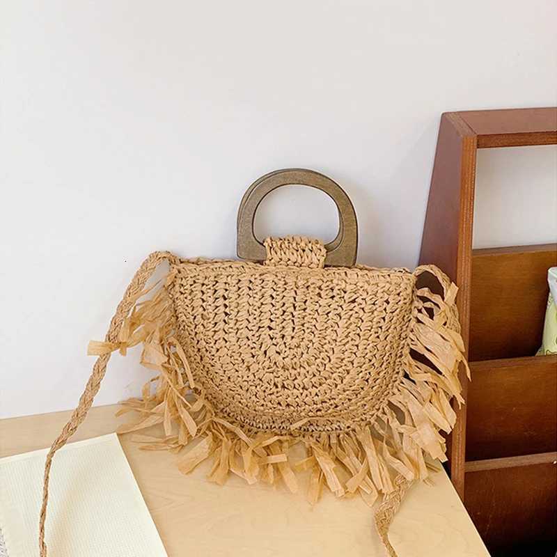 Bohemian Tassel Designer Rattan Straw Bag Large Capacity Casual Travel Shoulder Handbag for Women Summer Beach Bags 2025 Z250915