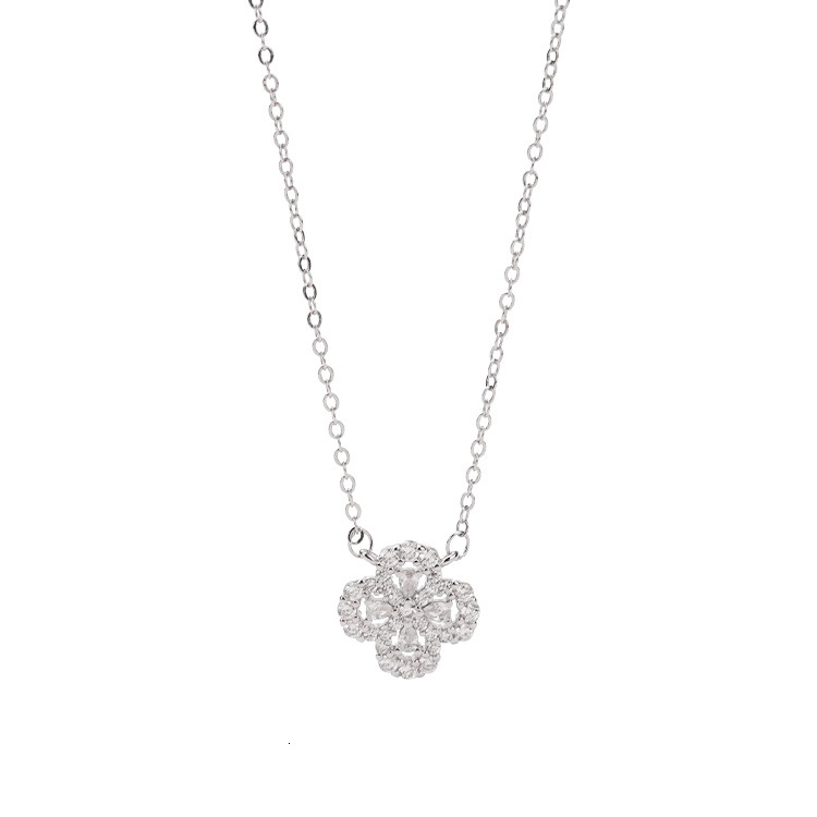 Flash Diamond Four-leaf Clover Necklace for Women Light Luxury High-end Pendant 2025 New Titanium Steel Colorless Collarbone Chain