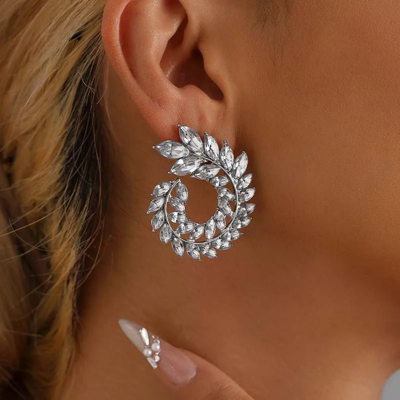 Full Rhinestone Leaf Stud Earrings For Women Exaggerated Big Circle Round Statement Earrings Wedding Jewelry Gift 250918