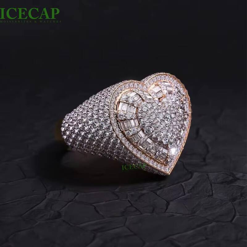 RTS VVS Moissanite Custom Hip Hop Engagement Heart Ring Light Fashionable Silver 925 Gold Plated for Wedding and Party