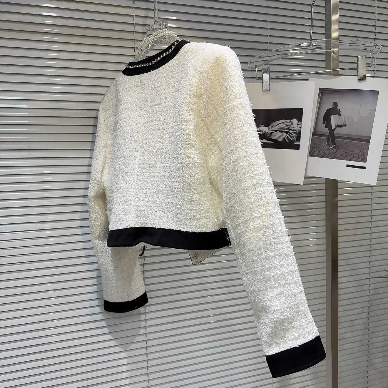 Spring 2025 new pearl chain bow decorated tweed jacket clothes Z250918