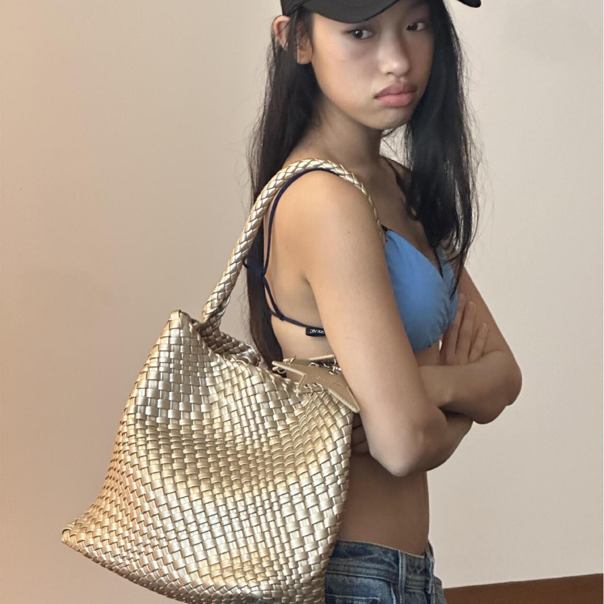 Trendy And Fashionable Must have New Handmade Woven Handbag For Spicy design Girls Women s Shoulder Bag Large Capacity Autumn New Designer Bag Versati