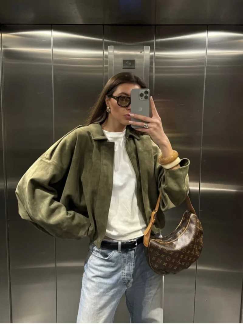 ETJ 2025 Spring new womens suede texture effect Loose version of fashion lapel shoulder bomber jacket Z250918