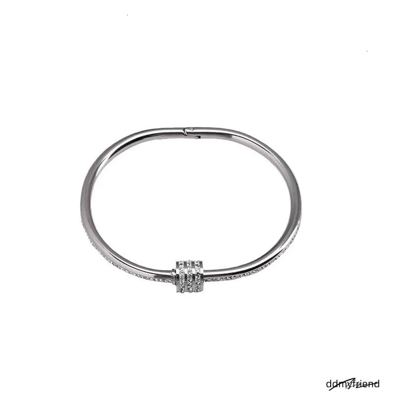 High-End Full Dia For Women 2025 Designer Wedding Rings Hot-Selling Sier Titanium Steel Bracelet New Couple Jewelry ddmyfriend