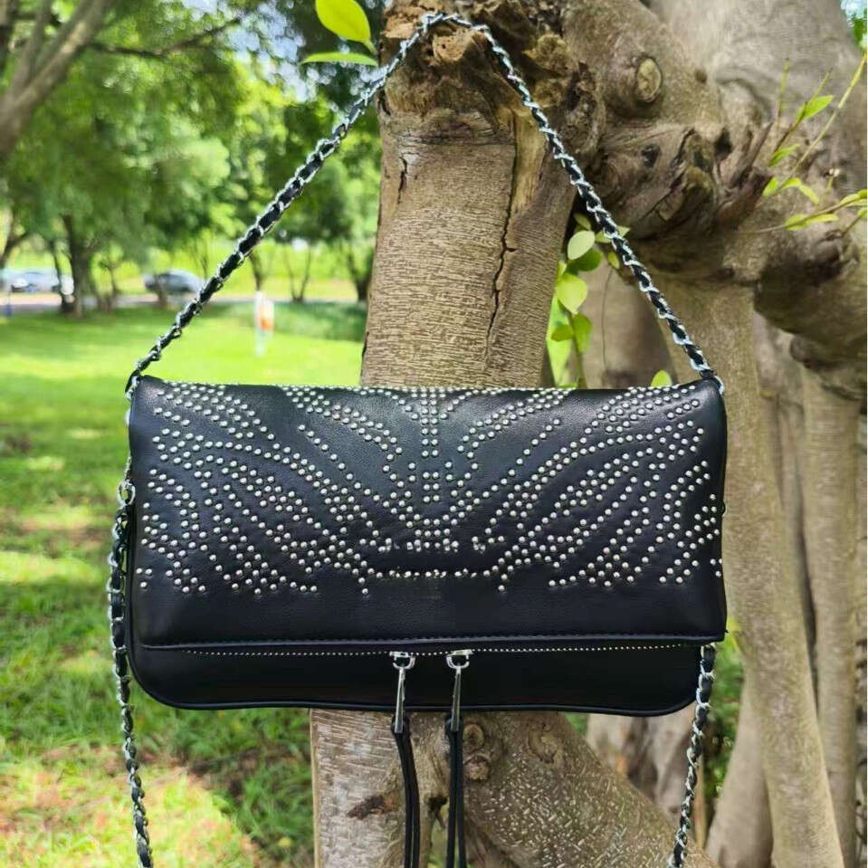 New Women's Crossbody Clutch Rivet Inlaid Diamond Chain Envelope Bag B5