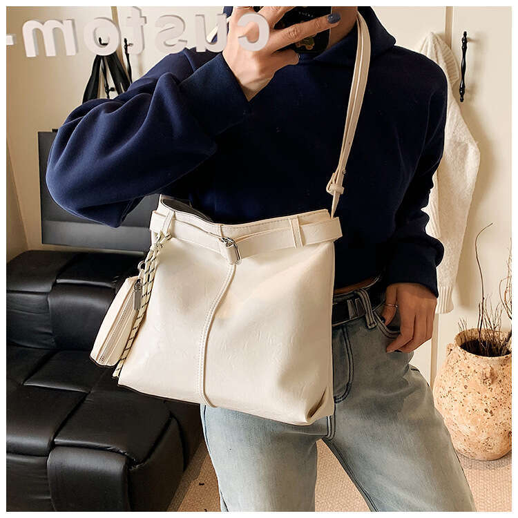 Casual Large Capacity Denim for Women 2025 Early Spring New Designer Bags Commuter Shoulder Crossbody Soft Tote Bag
