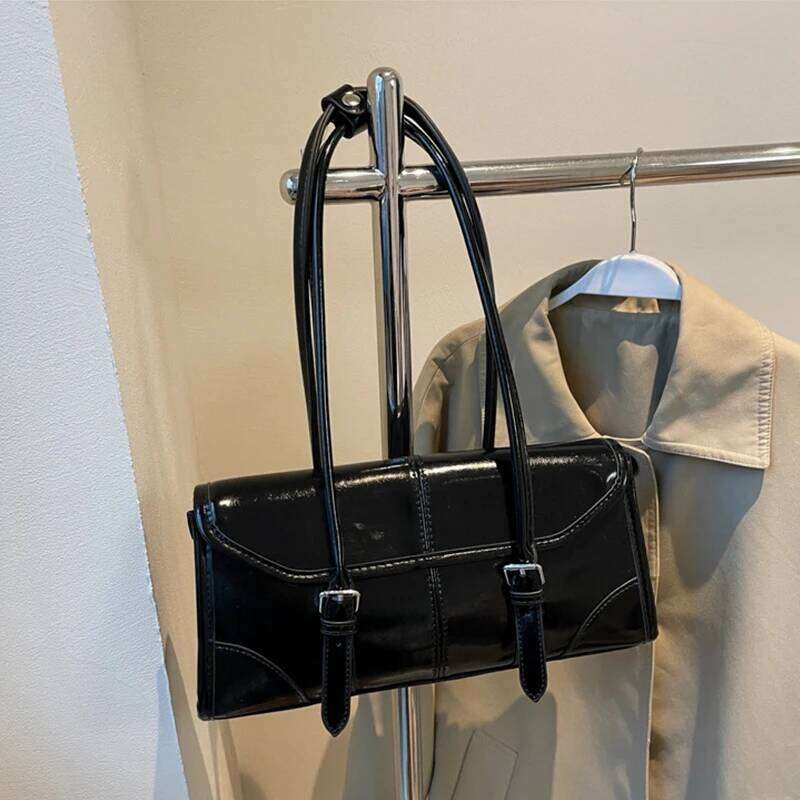 Elegant High End Bury Oil Wax PU Leather Underarm Bag With Magnetic Buckle Versatile Women's Shoulder Tote For Commuter
