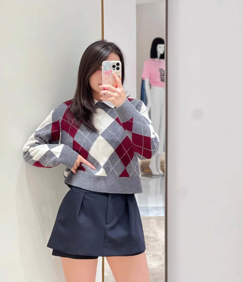 Fashion Sweatshirt Womens Anime Hoodies Cotton Pullover New Classic Hand Embroidery Letter Print Loose Women Casual Versatile Round Neck Hoodie Sweate