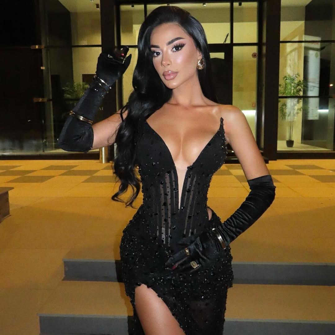 Sexy Black Split Evening Dresses Sweetheart Plunging V Neck Beadings Sequins Women Formal Party Occasion Robes Prom Gowns BC20747