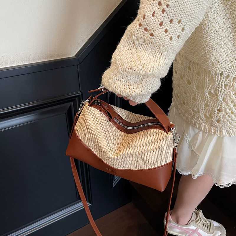 New Straw Woven Pillow Bag Women Fashion Dumpling Bags For Girls Small Handbags and Purse Ladies Hobos Shoulder Crossbody BagsXJ250918