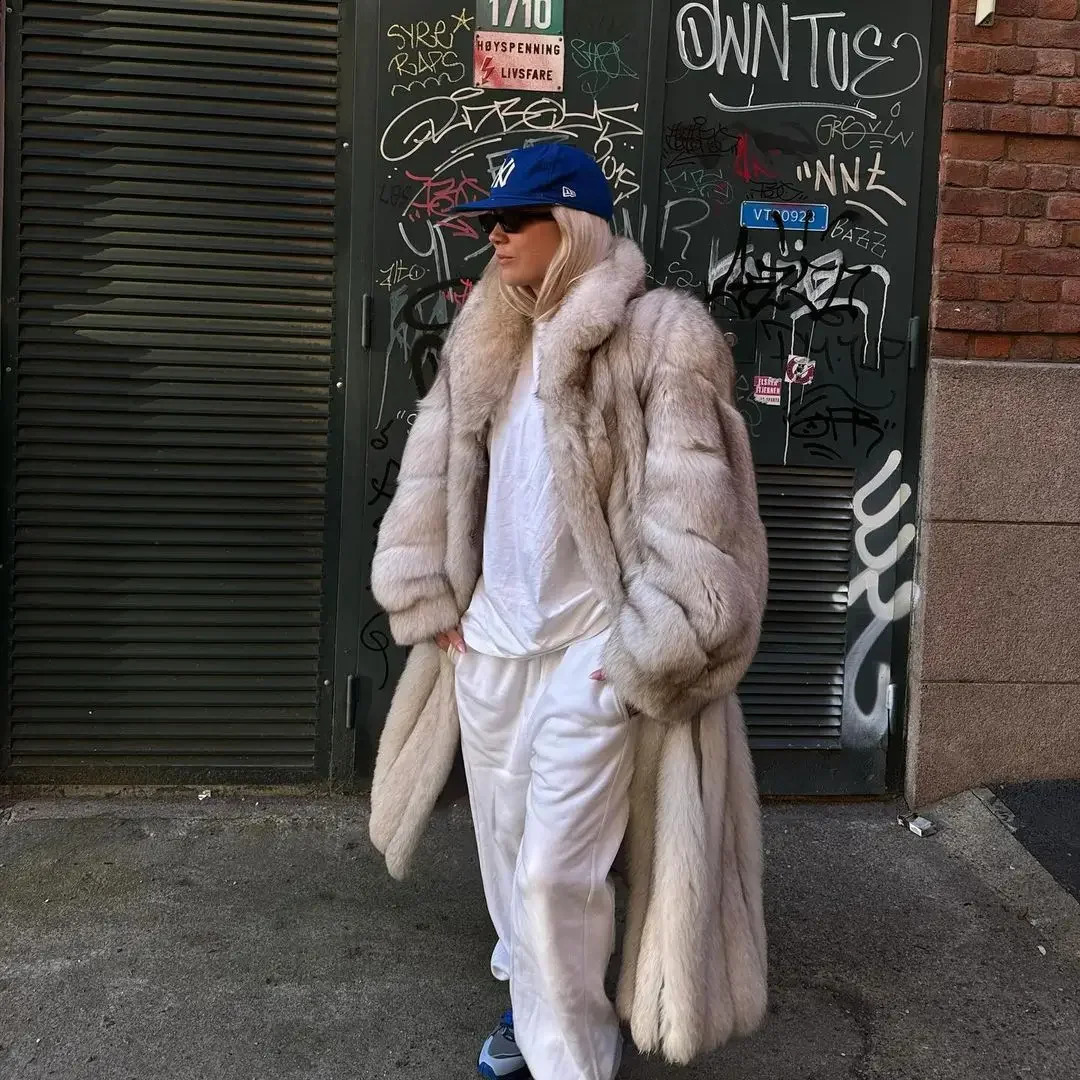 Winter Warm Faux Fur Jackets For Women Loose Long Coats With Lapel Collar Chic Vneck 2025 High Street Fashion Daily Outerwears 250918