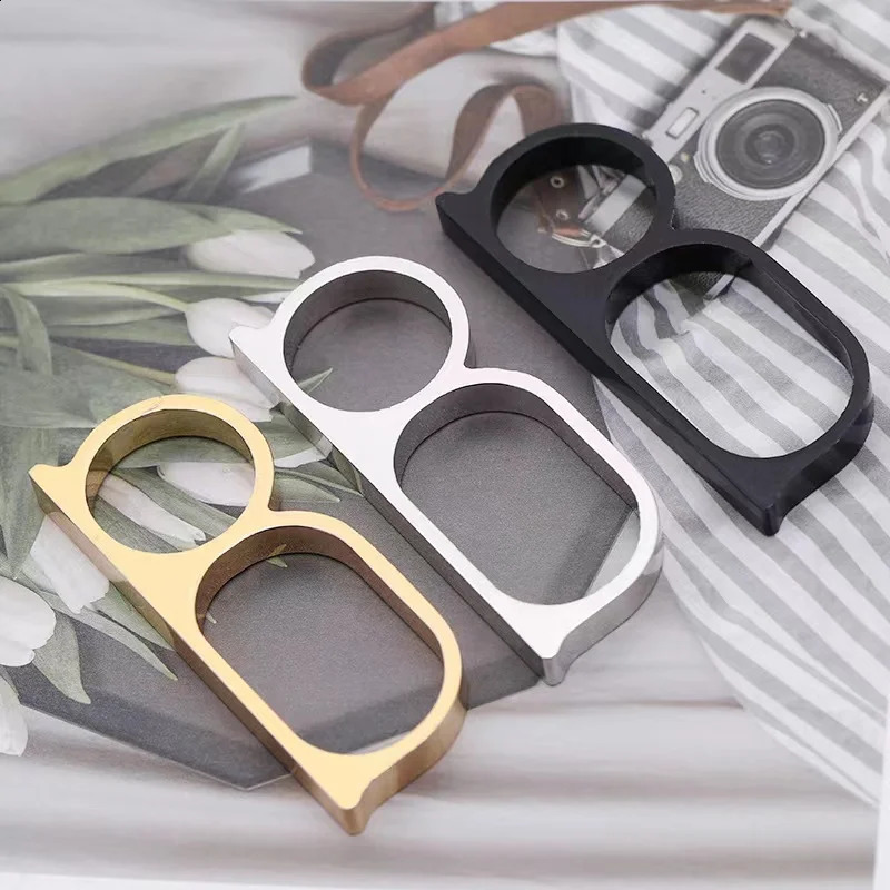 Personality exaggeration double knuckle male ring defensive attack ring hip hop knuckle ring punk bague homme Mens gift rings 250919