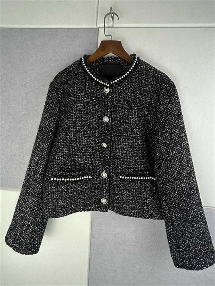 Pearls Decoration Women Tweed Short Coat ONeck Single Breasted Elegant Female Autumn Winter Outerwear Top Z250918