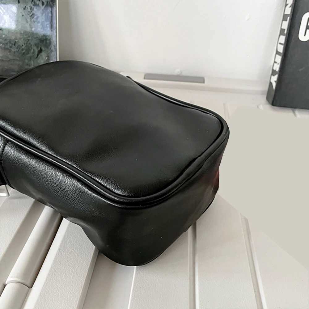 Small and Unique Personality Ghost Funny Bag Cute Crossbody Bag Ins Korean Version Original Fashion Trend Cartoon Phone BagXJ250918