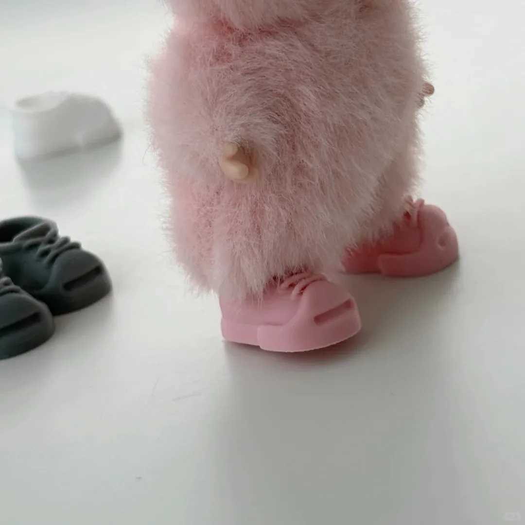 Mini Labubu Plastic Sports Shoes For 105cm Labubu V4 The Monsters Pin for Love Series Doll Clothes Outfit Accessories C250919