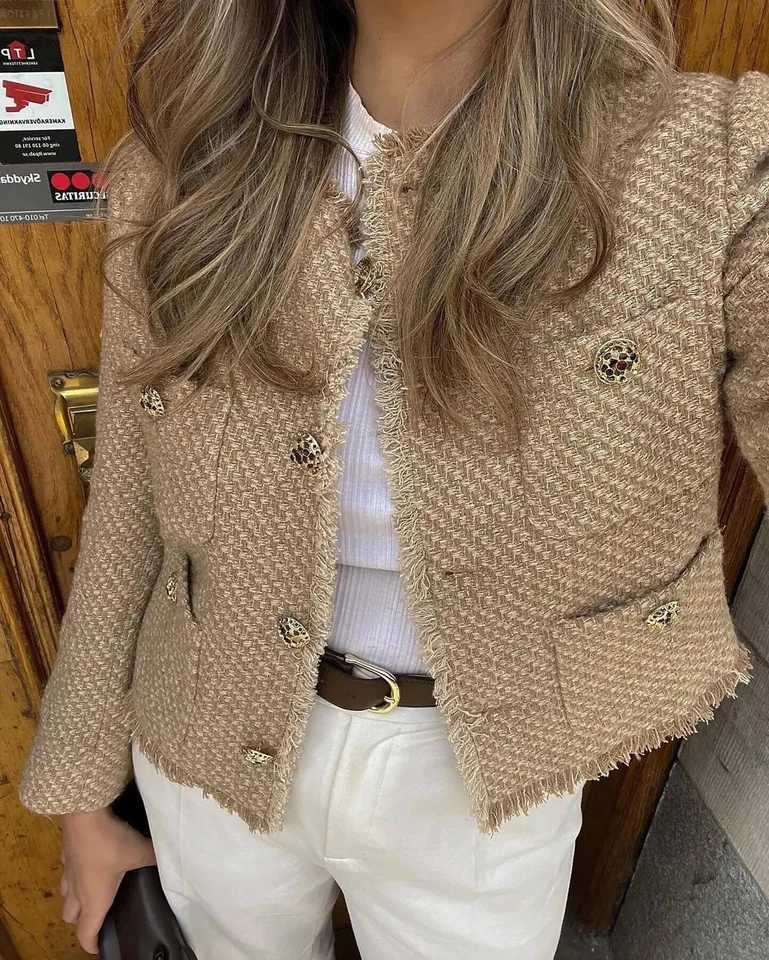 Chic Female Tweed Basic Jacket Coat Women Clothing Woolen Outerwear Long Sleeve Front Button Female Outerwear Chic Tops Z250918