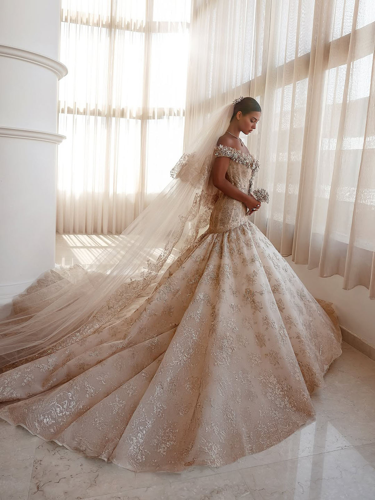 Vintage Appliques Wedding Dresses Off Shoulder Bridal Gowns Pearls Rhinestone Mermaid Beading Princess Customized Vestidos De Novia Plus Size