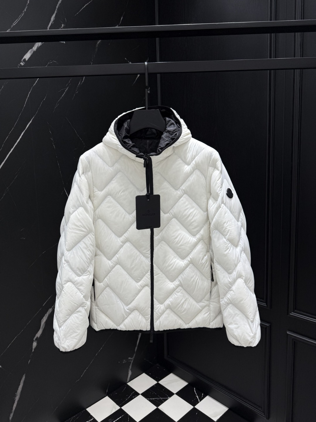 2025 Monclcer pufferjacket Designer Mens Down Parkas Embroidered Badge Stand Collar Knitted Splice Sweater Lightweight Jacket Casual Fluffy Vest Coat s12