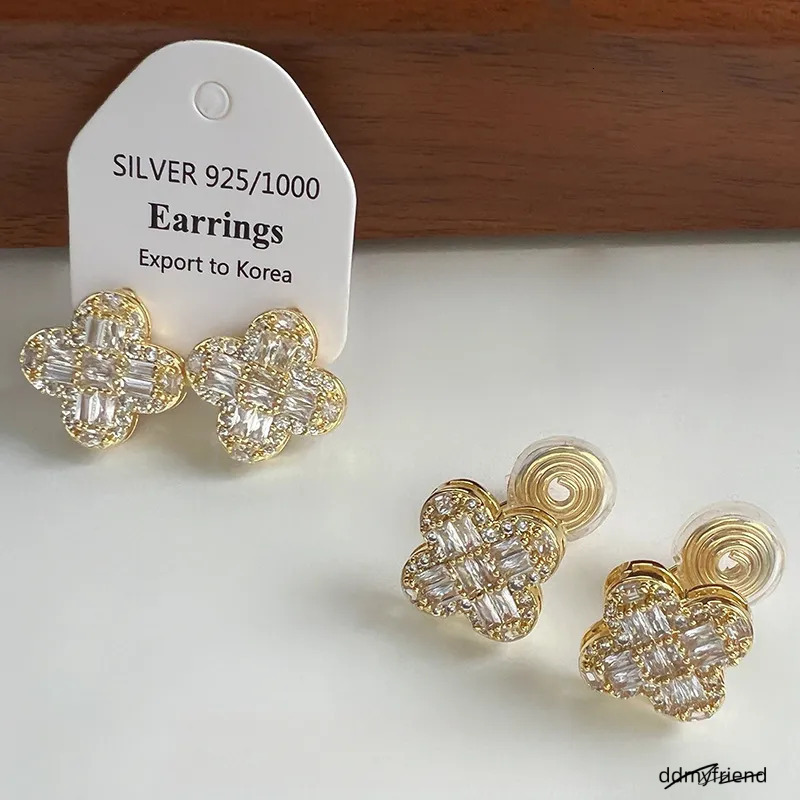 Free Shipping Designer Jewelry Super Shiny All Zircon Clover Ear Clip Elegant Social High-End Women's Earrings Exquisite Accessories ddmyfriend