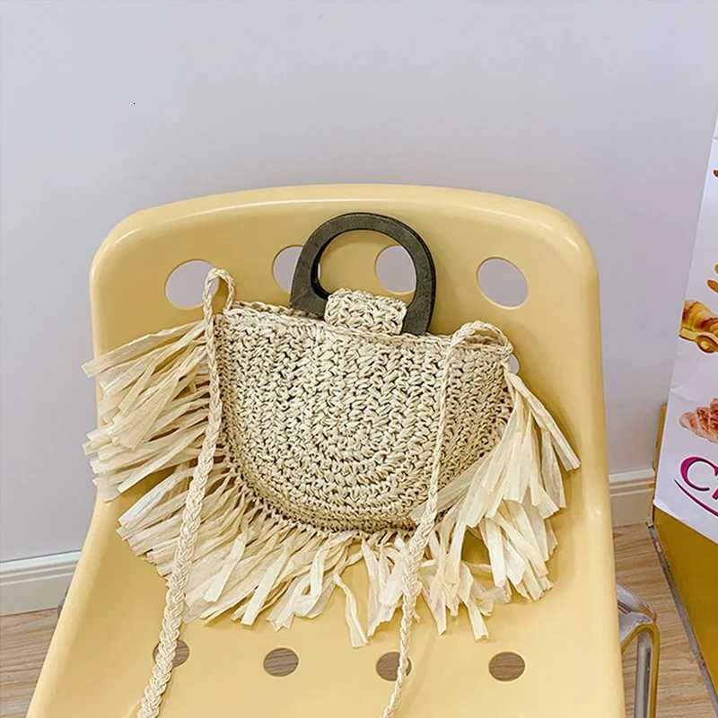 Bohemian Tassel Designer Rattan Straw Bag Large Capacity Casual Travel Shoulder Handbag for Women Summer Beach Bags 2025 Z250915