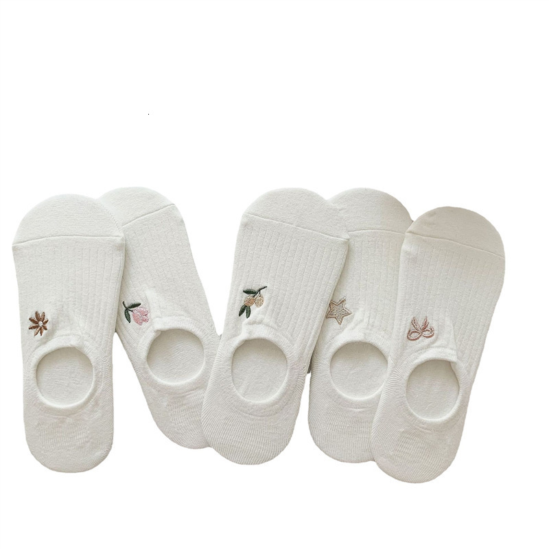 Summer White Cute Animal Embroidery Invisible College Artistic Style Silicone Non-Slip Boat Short Socks