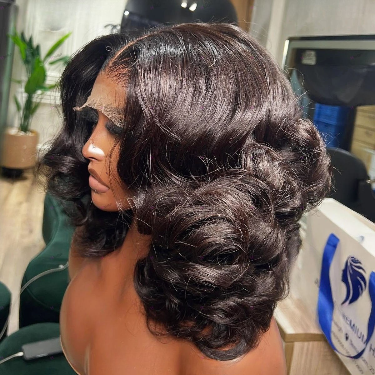 Bouncy Curly 300 Density Glueless Short Bob Human Wigs Ready To Wear 13x6 HD Lace Frontal Wig Preplucked Hair For Women