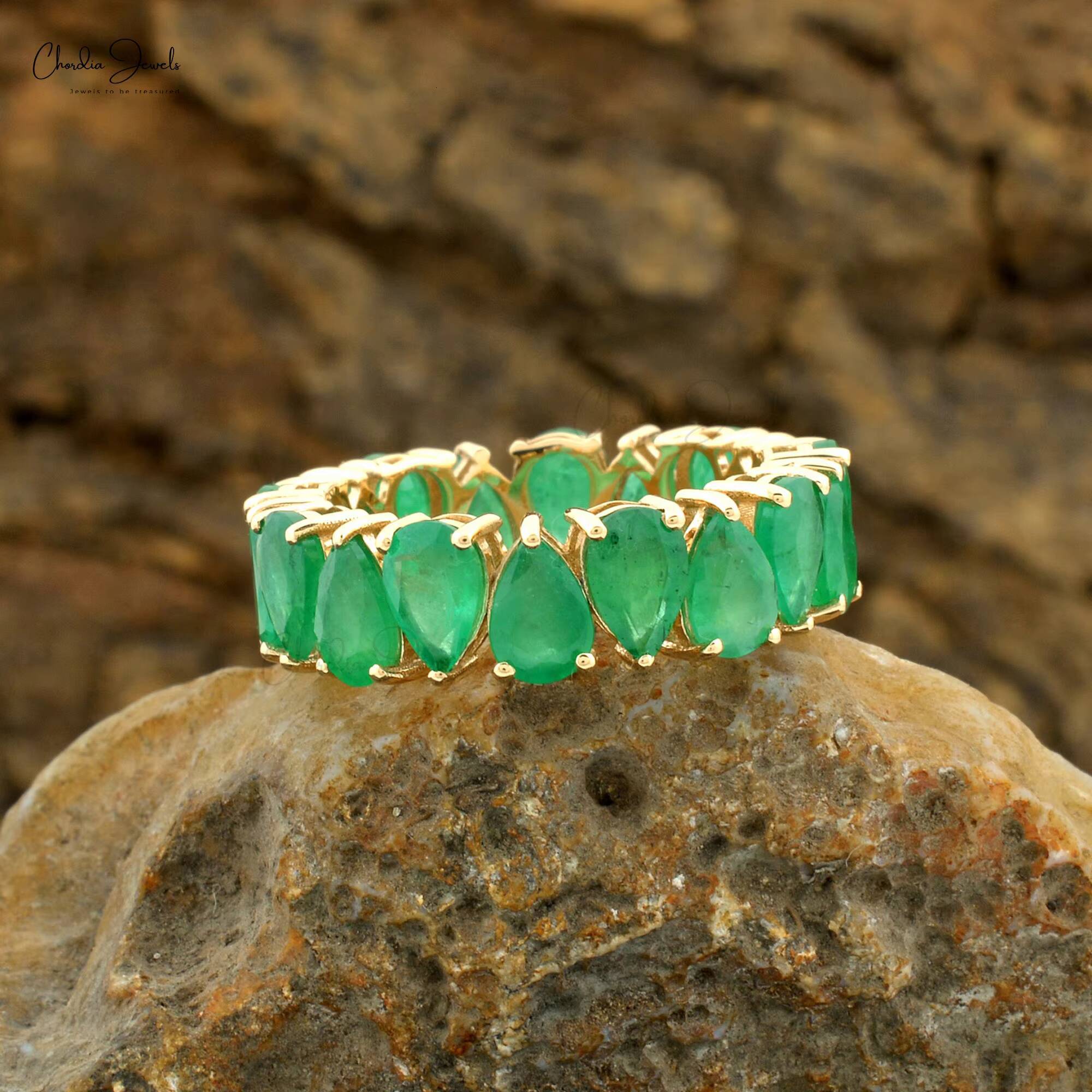 Factory Custom Pear Cut 100 Authentic Emerald Green Gemstone Eternity Band Ring 14k Pure Yellow Gold Rings Jewelry for Women