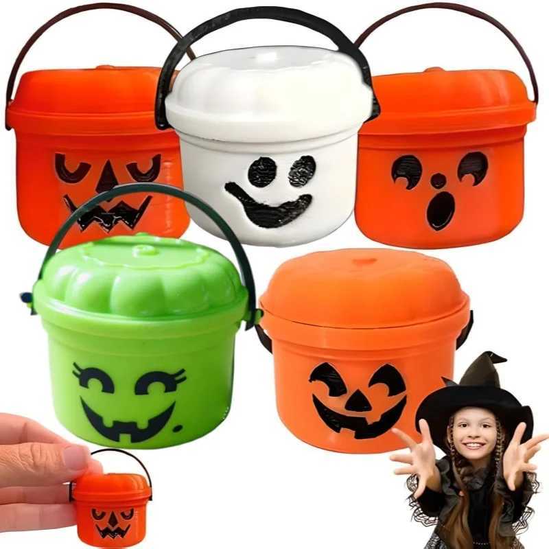 Mini Halloween Nostalgia Bucket Pumpkin Lantern Bucket Candy Jar Trick Or Treat Basket Halloween Small Candy Bucket C250919