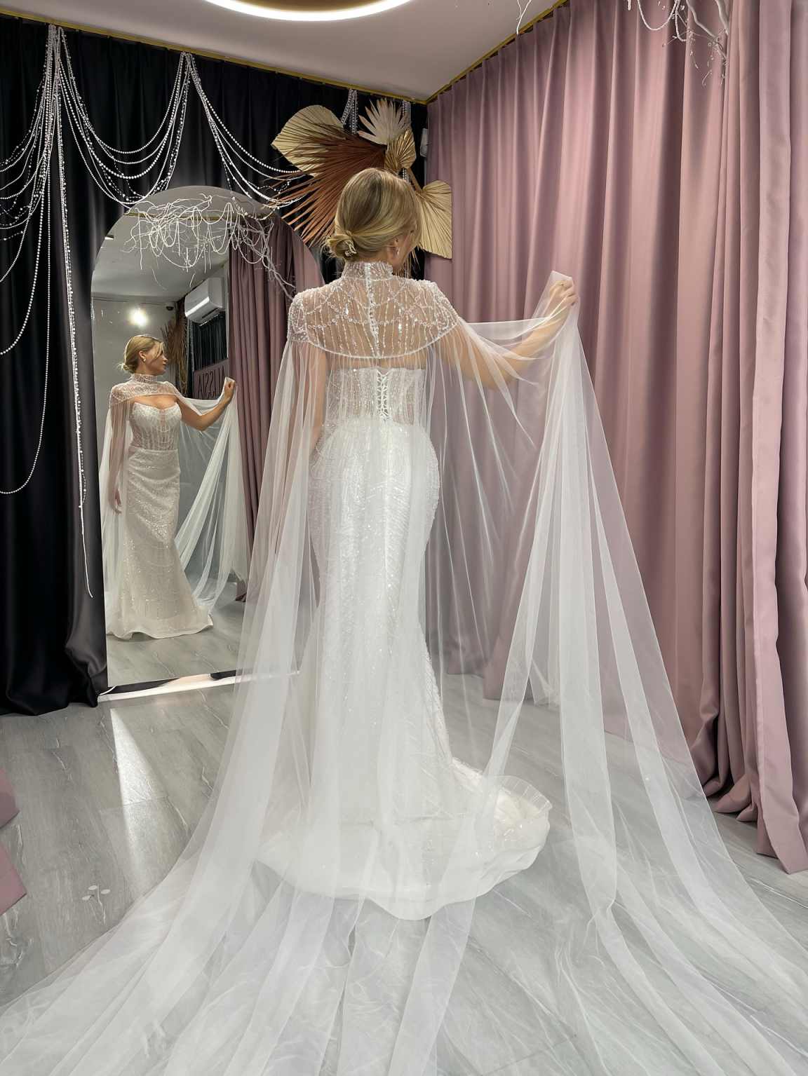 Designer Mermaid Wedding Dresses Strapless Strap With Wrap Bride Dress Beading Sequins Floor Length Bridal Dress Customized