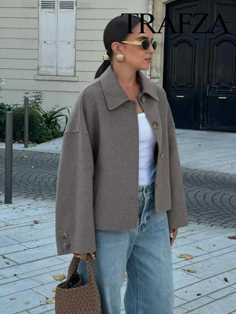 TRAFZA Autumn Women Solid SingleBreasted Lapel Pocket Decorate Loose Jacket Woman Elegant Long Sleeves Casual Slim Short Coat Z250918