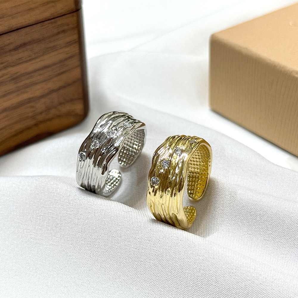 Silver - Toned Textured Open Cuff Ring With Crystal Accents Artistic Daily & Unique Jewelry Gift For Her High - Quality And Stylish Accessory