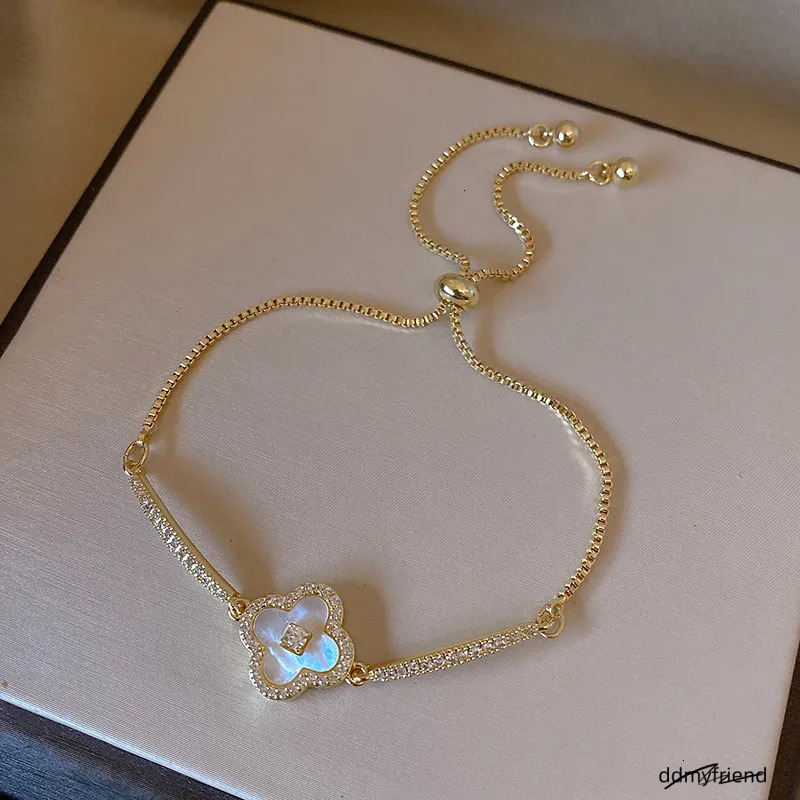 Real Gold Plated Zircon Mother-Of-Pearl Light Elegant Bracelet Niche Fashion High-End Feel Women's Jewelry ddmyfriend