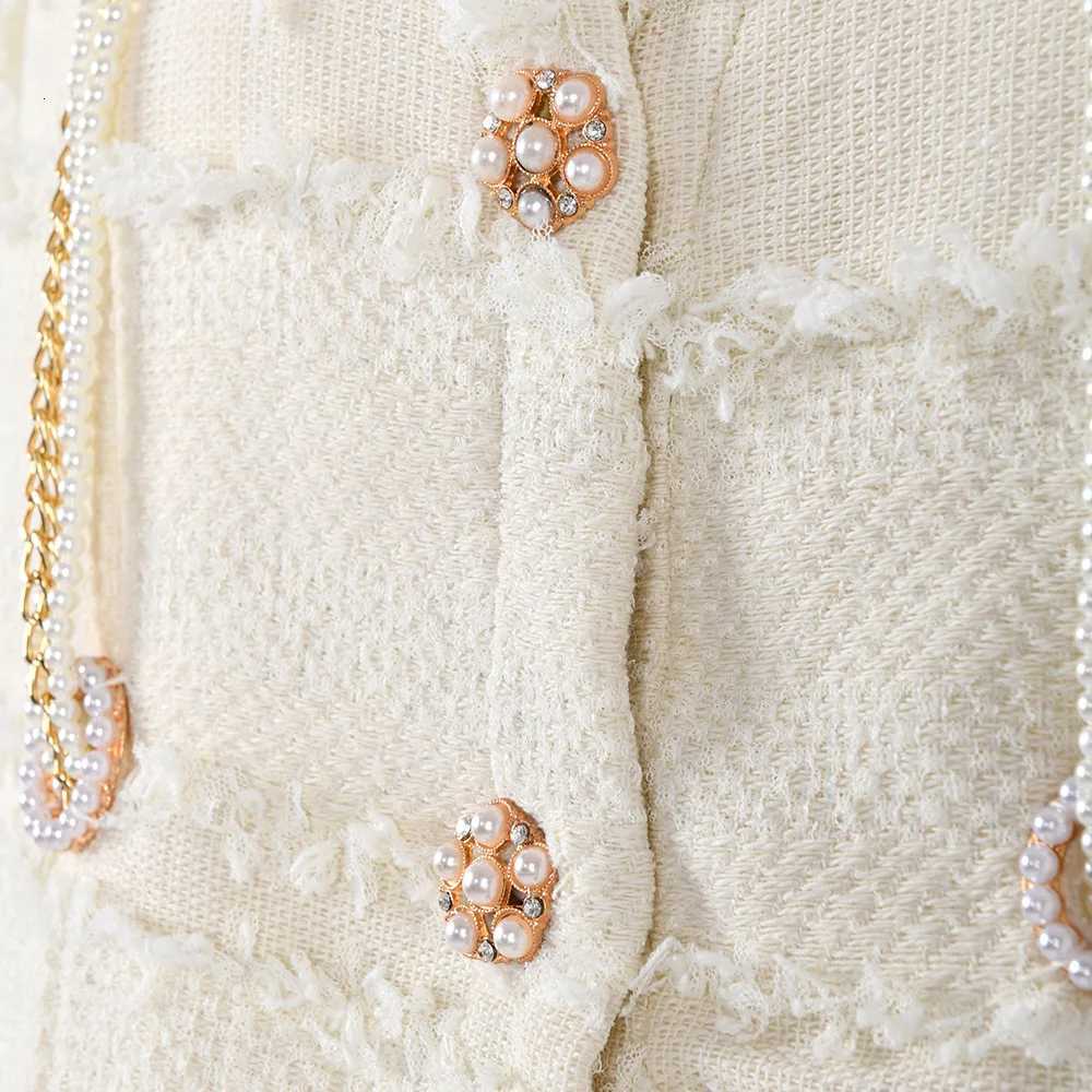 2024 New Winter Women Jackets Single Breasted V Neck Pearl Tweed Jacket Woven Fringe Elegant Loose Chain Wool Coat Long Sleeve Z250918