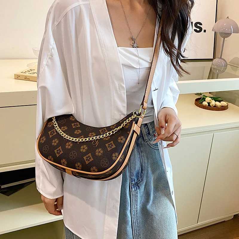 Light Luxury Womens Shoulder Bag Tophandbags Designer Genuine Leather Fashionable Underarm Bag New PU Leather Crossbody BagsXJ250918