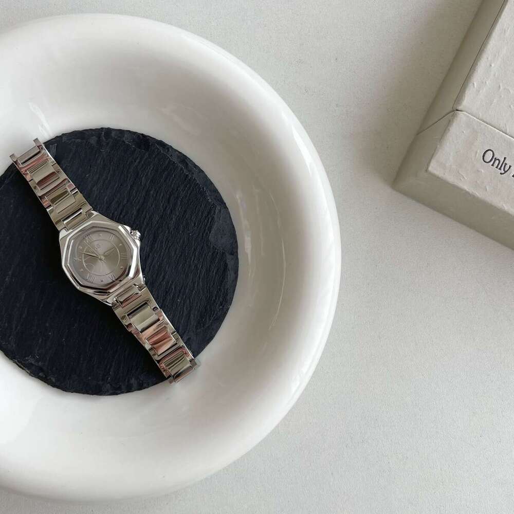 Summer Fresh Style Women's Colorful Small Dial Simple Fashion Light Luxury High-end Feel Steel Band Designer Quartz Watch