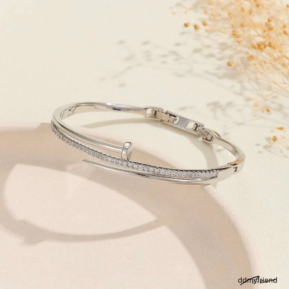Bracelet Designer Jewelry For Women Creative Fashion With Extendable Clasp Copper Micro Inlaid Zirconia Stud Bracelets Holiday Vacation Gifts ddmyfrie