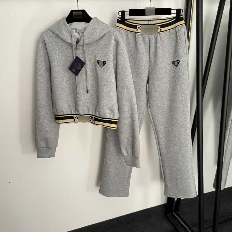 Women's Tracksuits Designer New Sports Fashion Set Metal Triangle Logo Long Sleeve Hooded Sweatshirt + Ribbon Waistband Long Pants MEPG